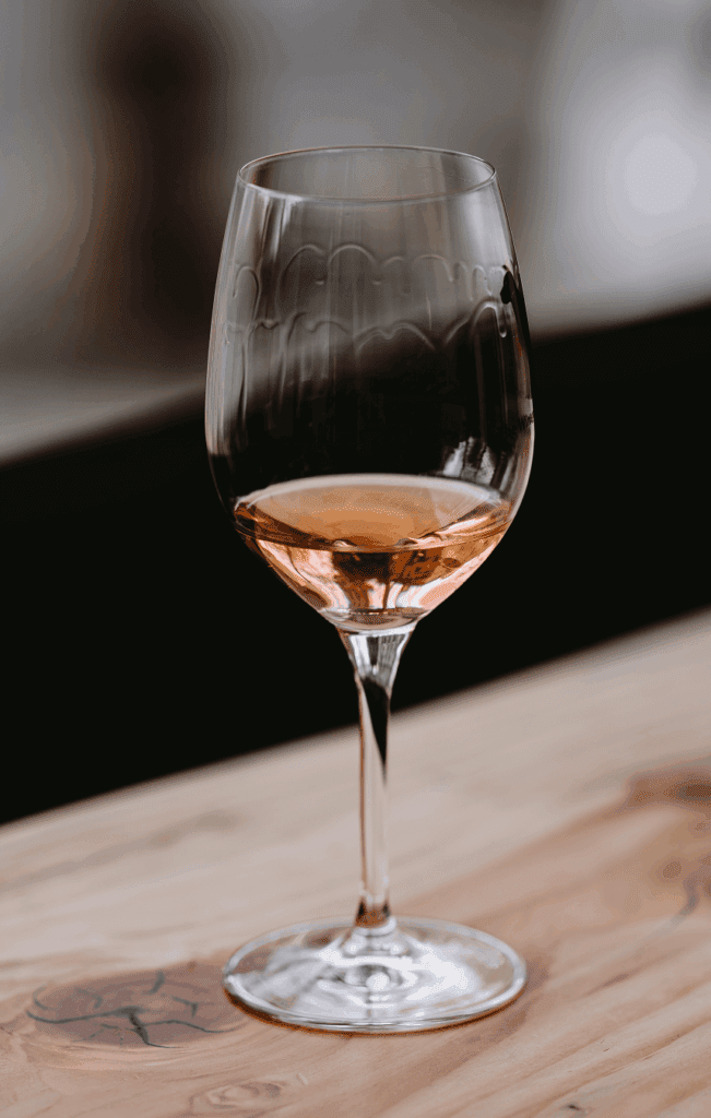 Copa-de-vino-rosado-LEV2050