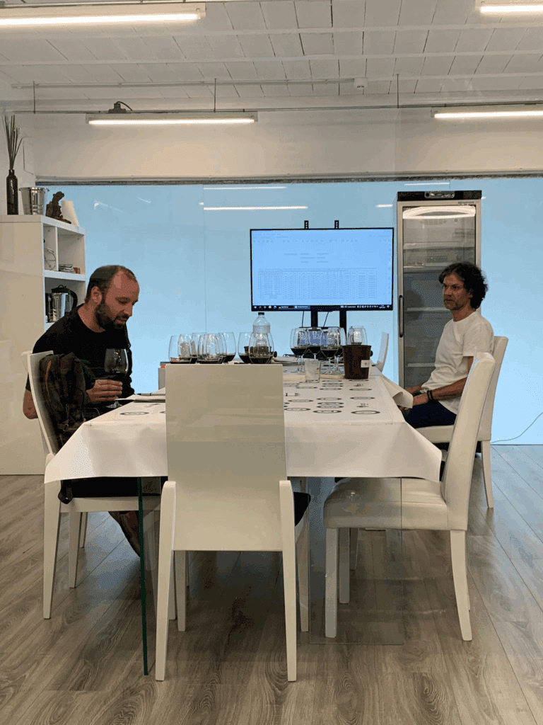 Estudio de levaduras de la bodega SOMMOS 2 Cata SOMMOS - LEV2050