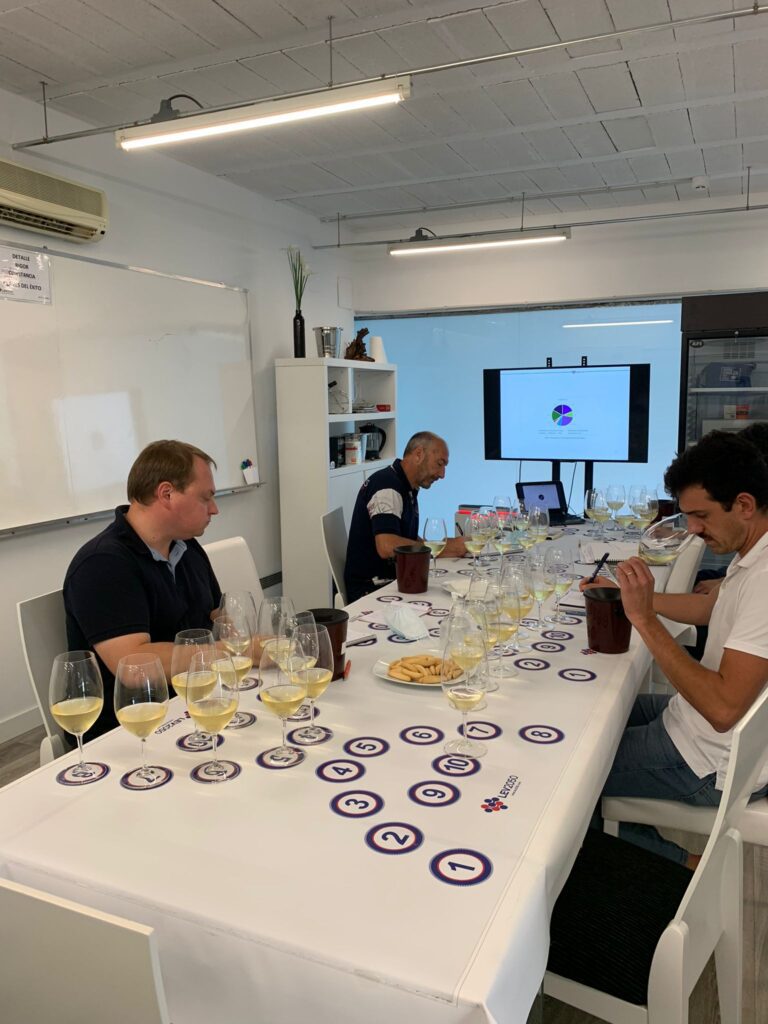 Cata de la bodega François Lurton 2 Cata François Lurton - LEV2050